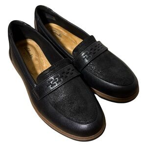 Clark’s black leather and suede comfort loafers